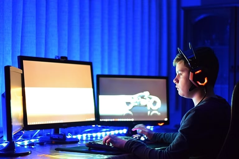 Online Gaming Addiction in Teens – Impacts and Prevention